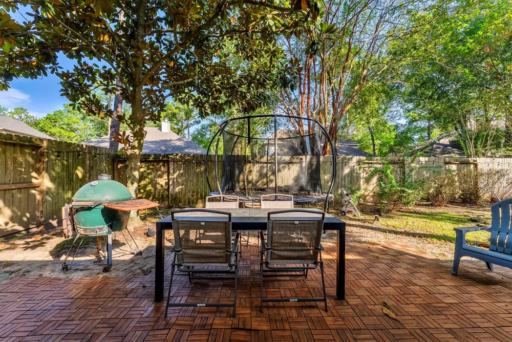 31 Canoe Birch Place The Woodlands, TX 77382