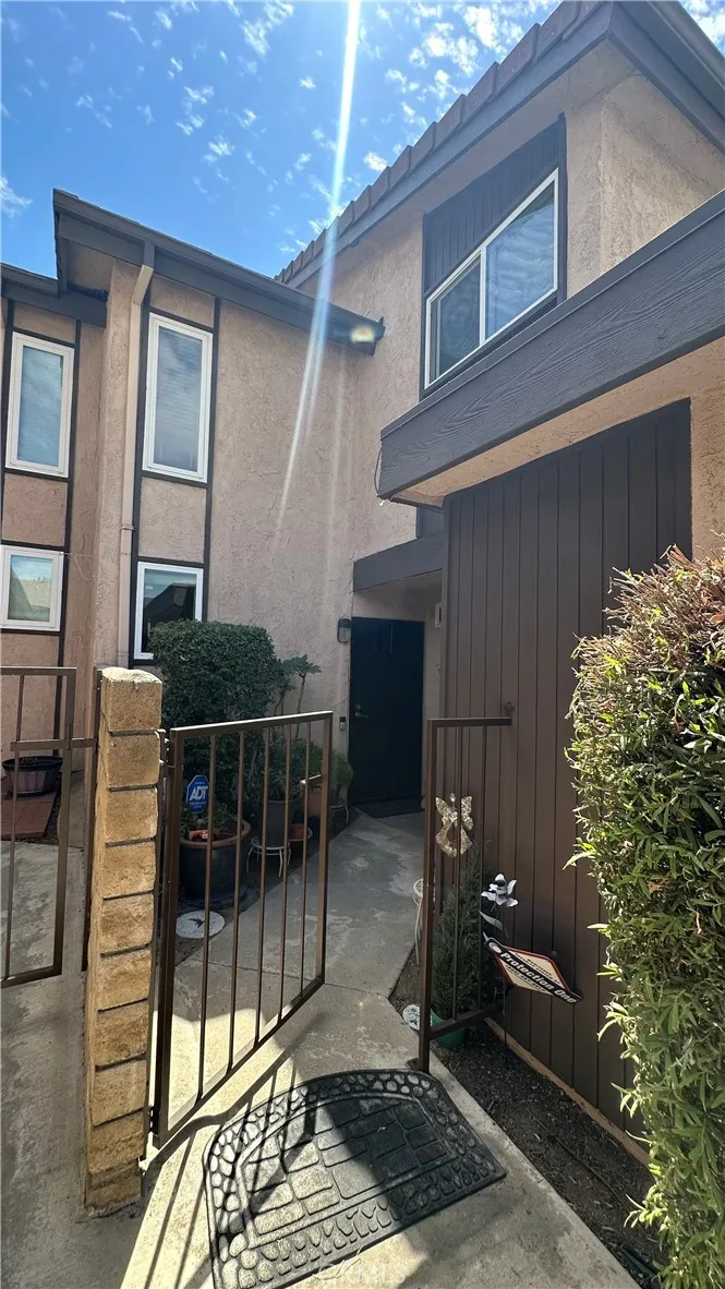 2173 Aspenwood Court San Bernardino, CA 92404