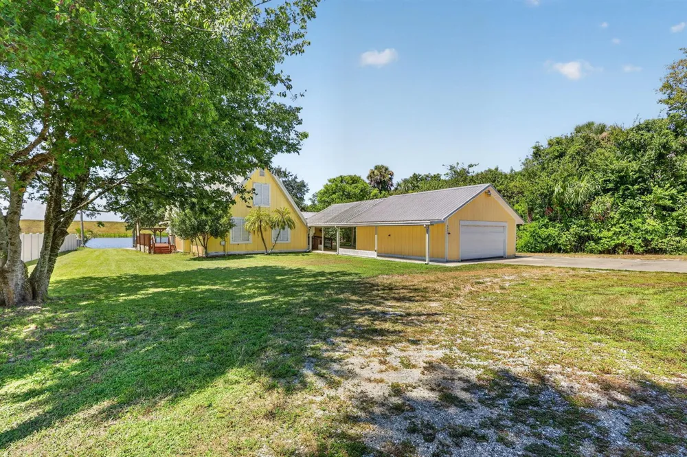 6532 US-441 Okeechobee, FL 34974