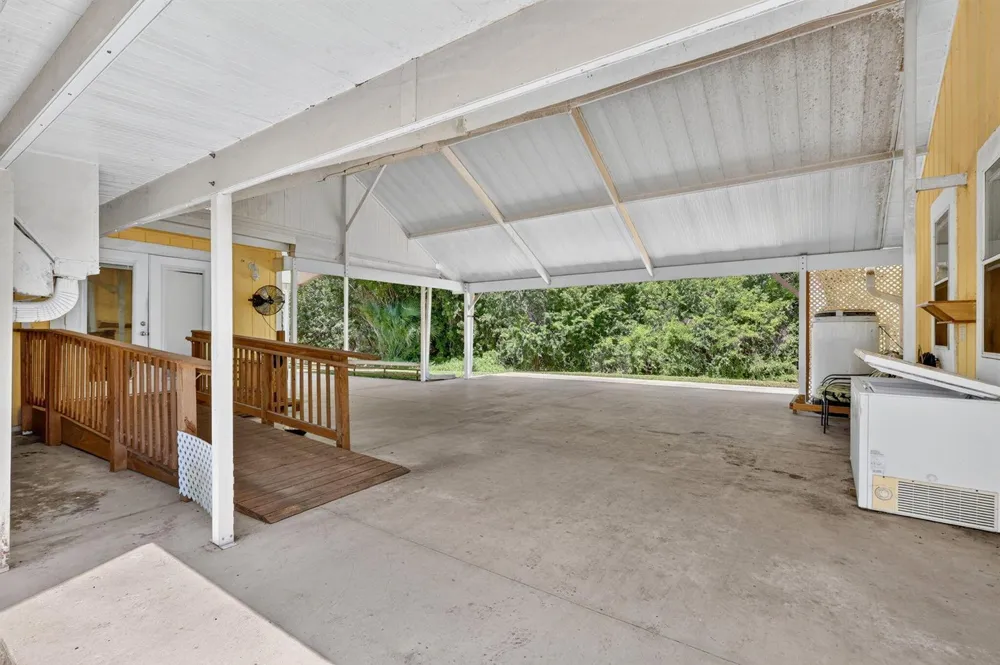 6532 US-441 Okeechobee, FL 34974