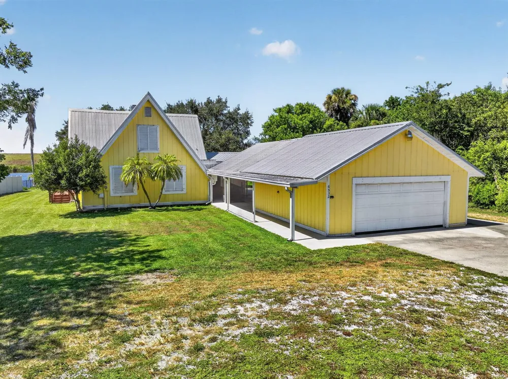 6532 US-441 Okeechobee, FL 34974