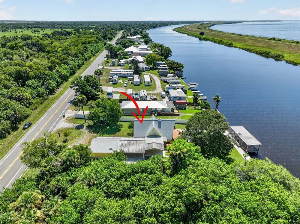 6532 US-441 Okeechobee, FL 34974