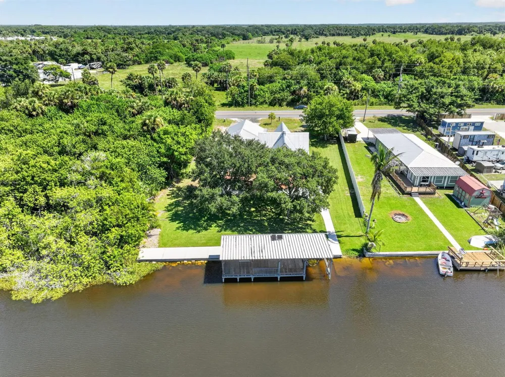 6532 US-441 Okeechobee, FL 34974