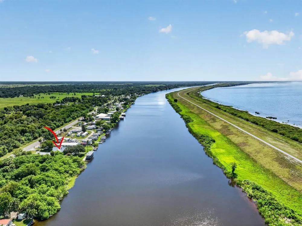6532 US-441 Okeechobee, FL 34974
