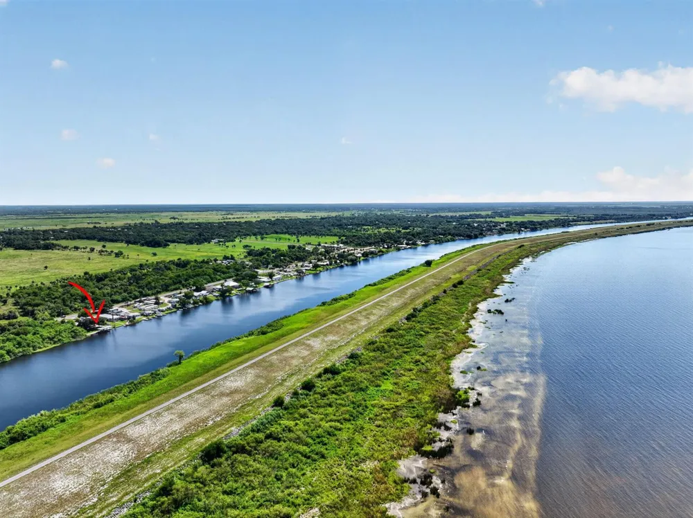 6532 US-441 Okeechobee, FL 34974