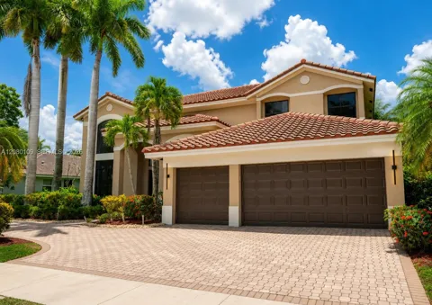 1672 Victoria Pointe Cir