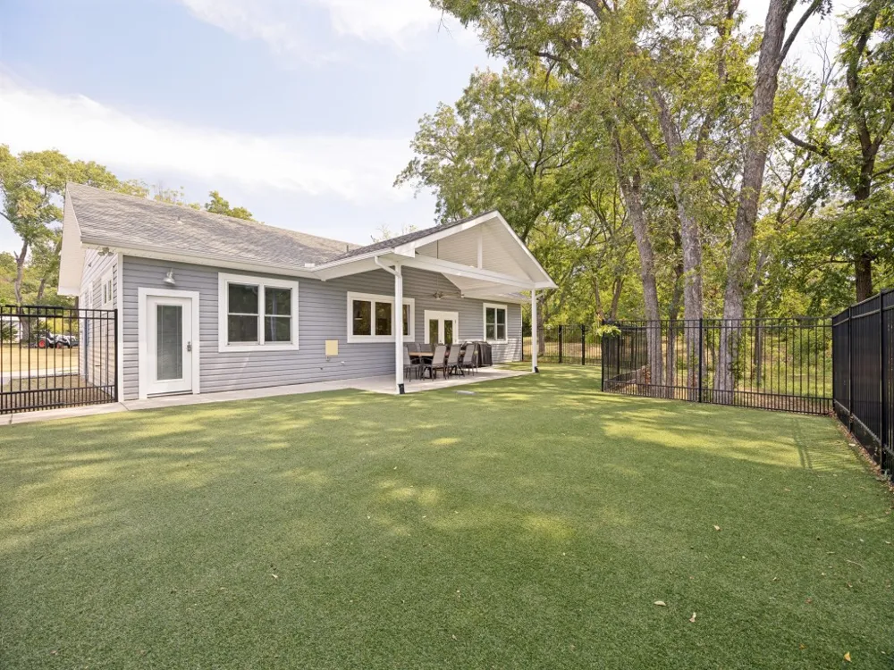 2530 Flora Lane Denison, TX 75020