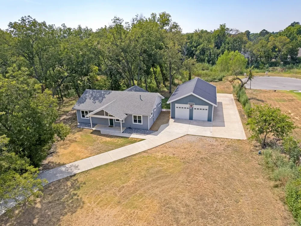 2530 Flora Lane Denison, TX 75020