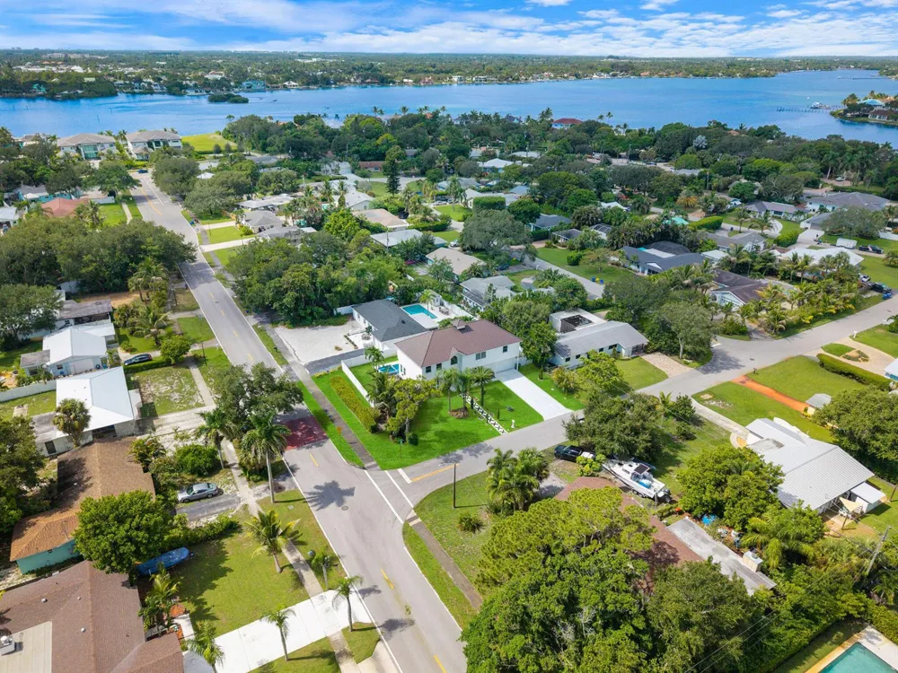 100 NORWOOD ROAD Jupiter, FL 33469