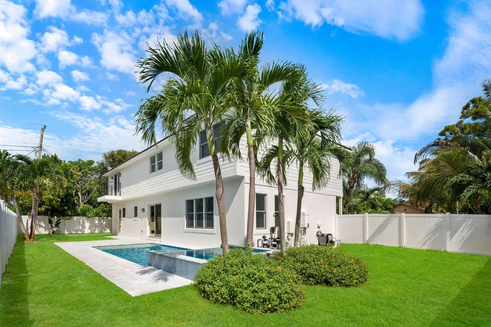 100 NORWOOD ROAD Jupiter, FL 33469