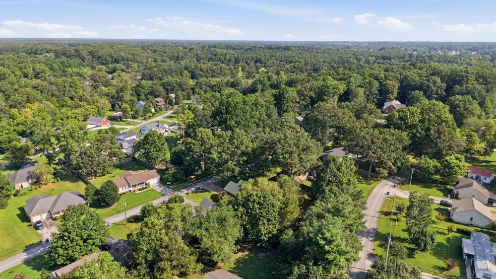 180 Mortons Lake Rd Manchester, TN 37355