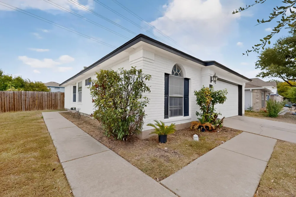1601 Rusty Nail Loop Round Rock, TX 78681