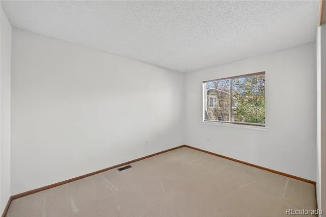 4916 S Eagle Circle Aurora, CO 80015