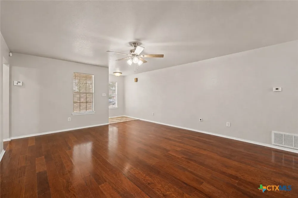 2108 Sandstone Drive Killeen, TX 76549