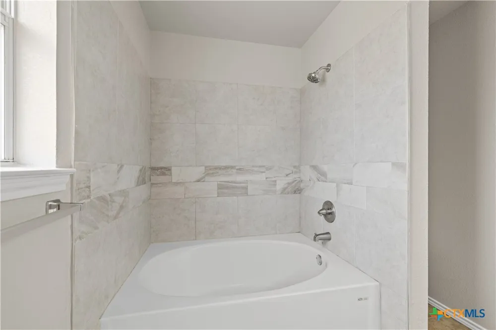 2108 Sandstone Drive Killeen, TX 76549