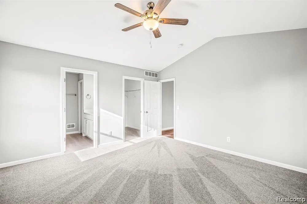 8248 HUGH STREET Westland City, MI 48185