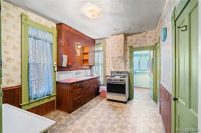 110 W Ellsworth Avenue Denver, CO 80223