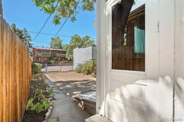 110 W Ellsworth Avenue Denver, CO 80223