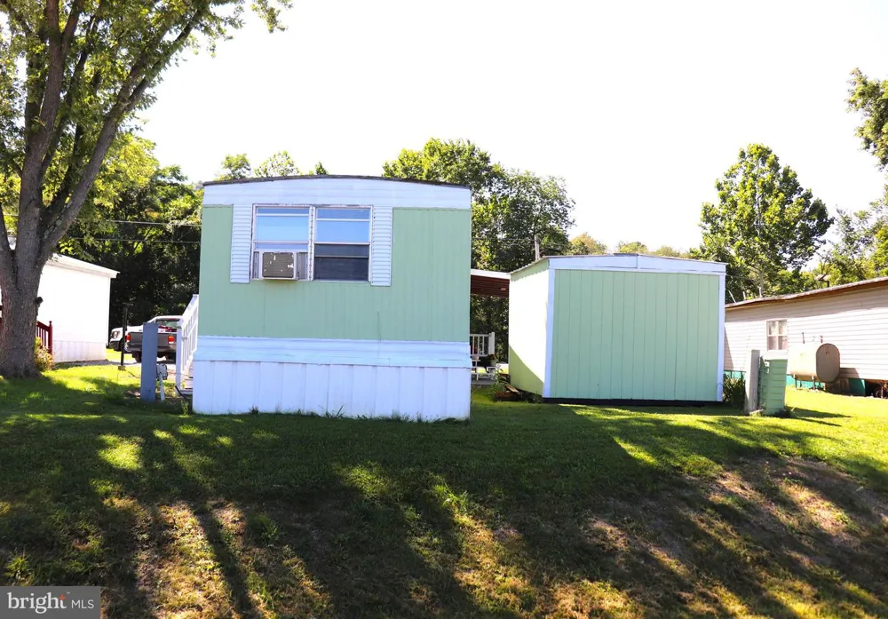 137 SHOUPS BRANCH RD Saxton, PA 16678