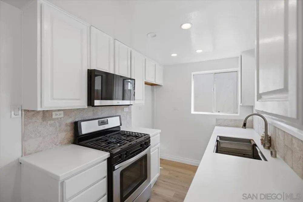 4654 68th La Mesa, CA 91942