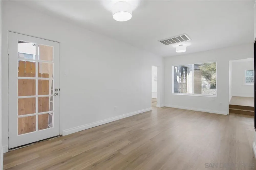 4654 68th La Mesa, CA 91942