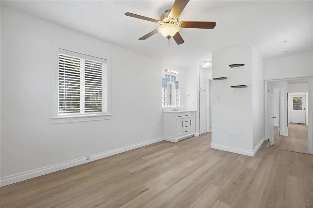 4654 68th La Mesa, CA 91942