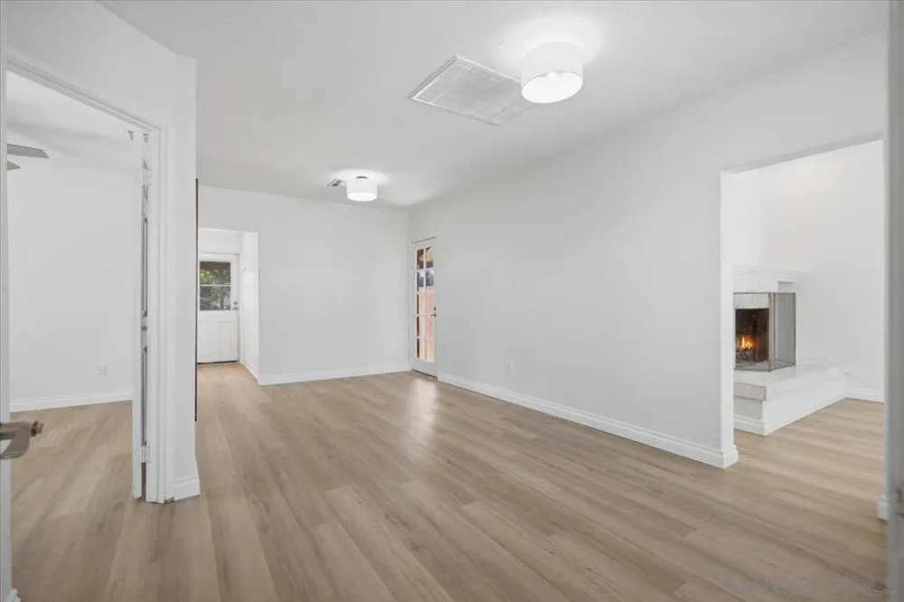4654 68th La Mesa, CA 91942