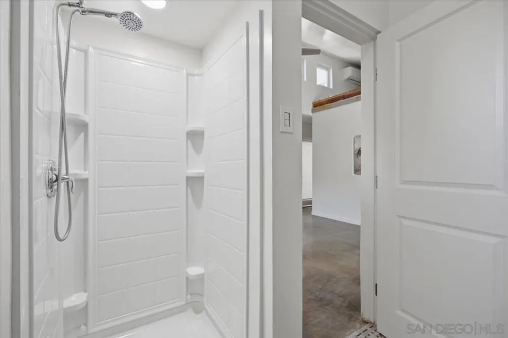 4654 68th La Mesa, CA 91942