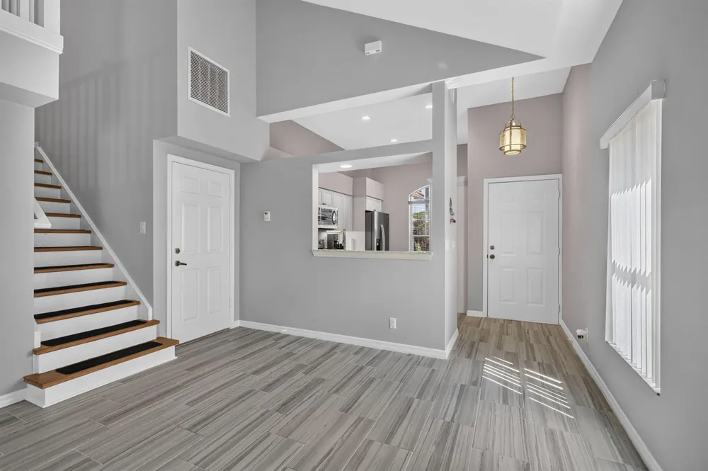 1020 Via Jardin Riviera Beach, FL 33418