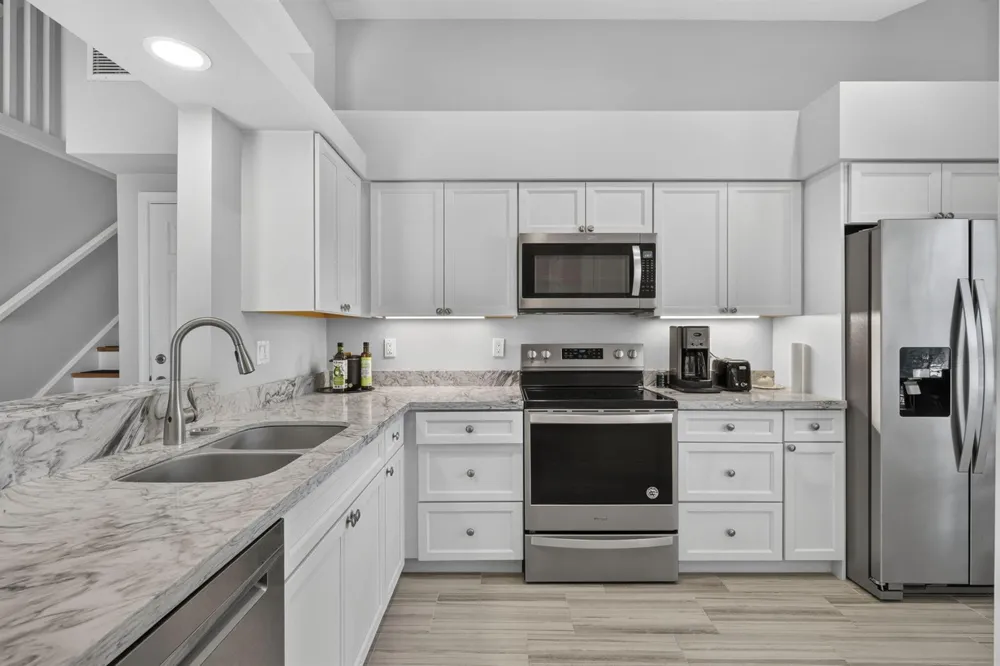 1020 Via Jardin Riviera Beach, FL 33418
