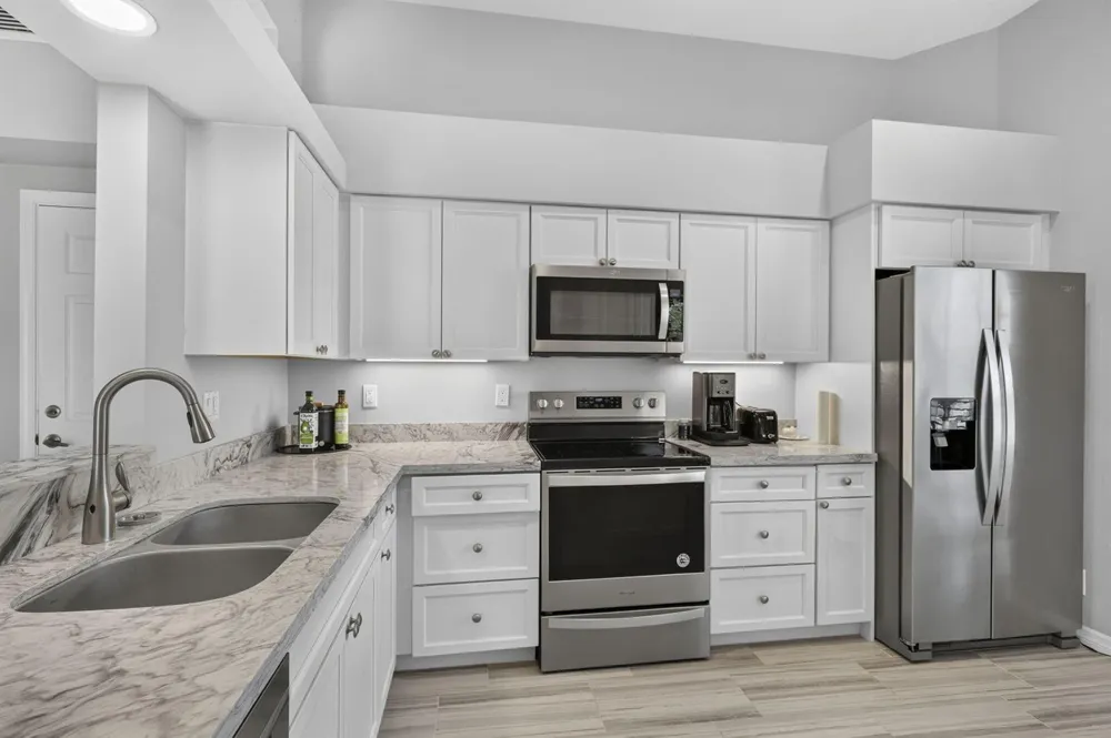 1020 Via Jardin Riviera Beach, FL 33418