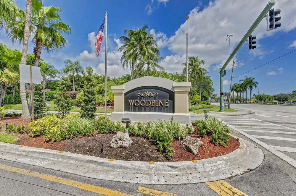 1020 Via Jardin Riviera Beach, FL 33418