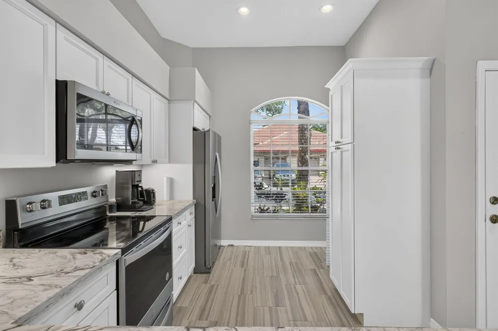 1020 Via Jardin Riviera Beach, FL 33418