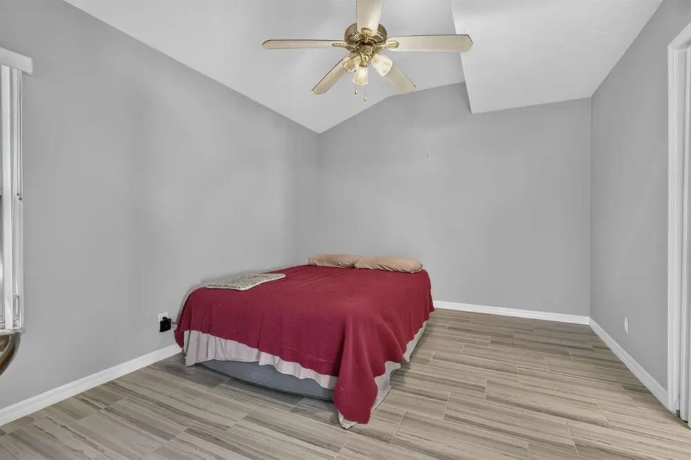 1020 Via Jardin Riviera Beach, FL 33418
