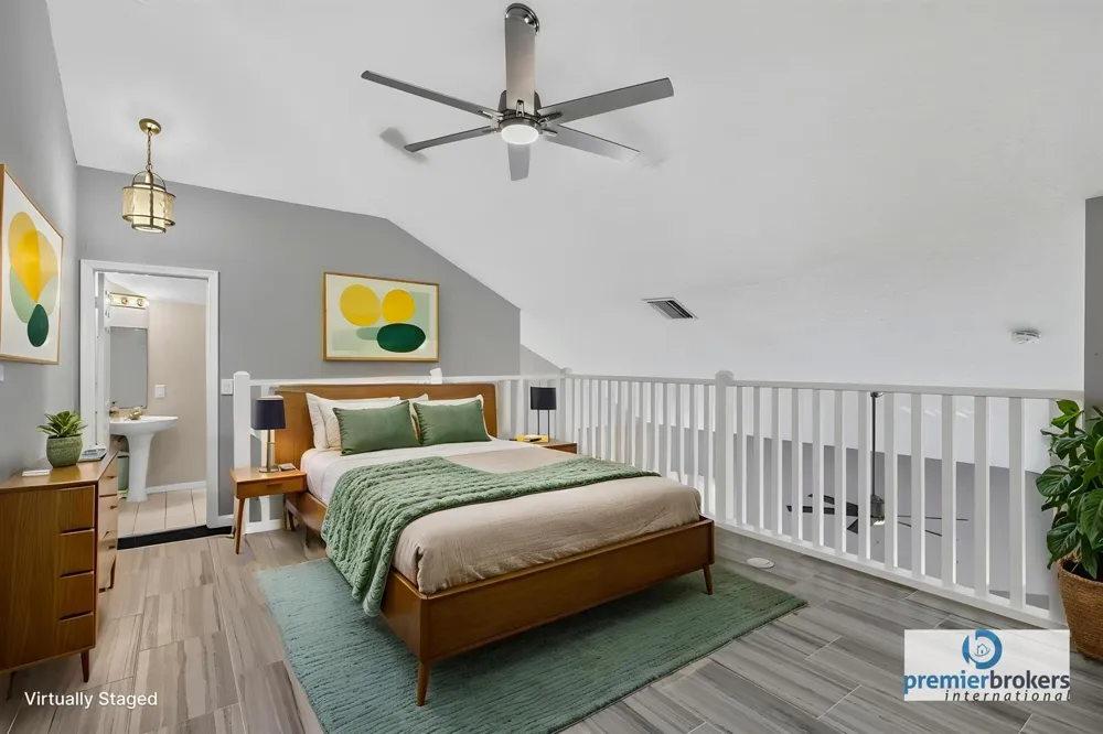 1020 Via Jardin Riviera Beach, FL 33418