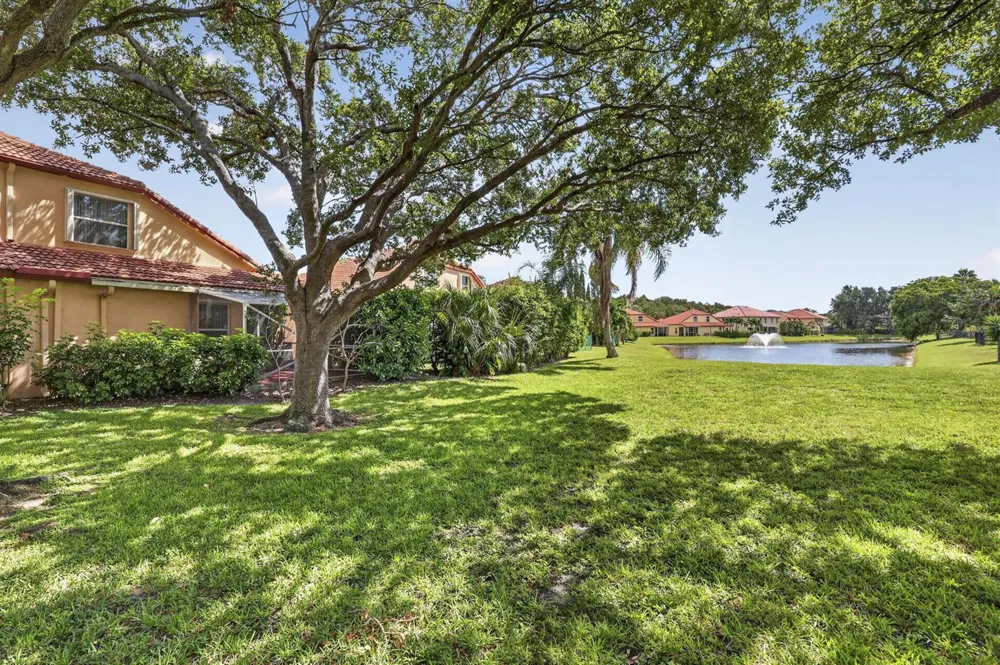 1020 Via Jardin Riviera Beach, FL 33418