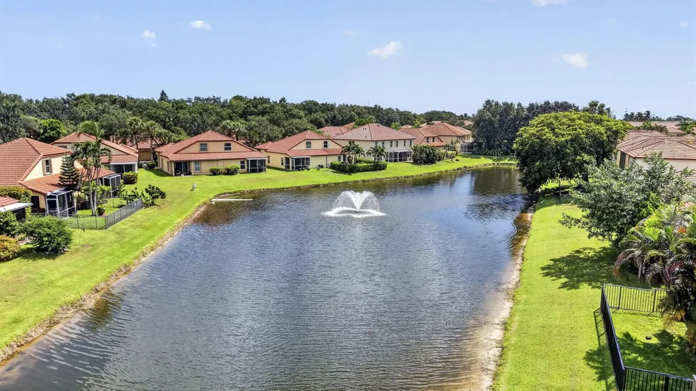 1020 Via Jardin Riviera Beach, FL 33418