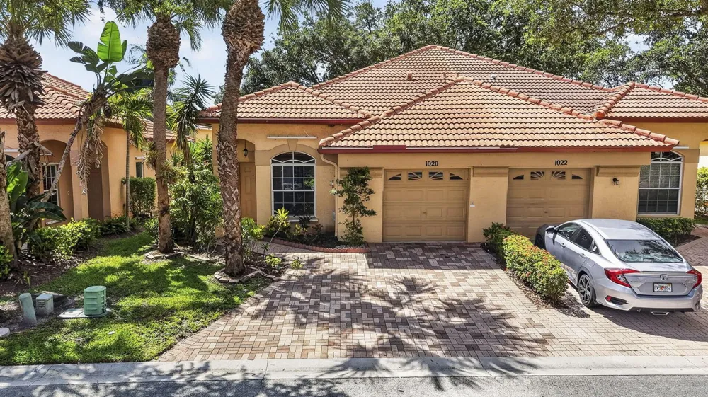 1020 Via Jardin Riviera Beach, FL 33418