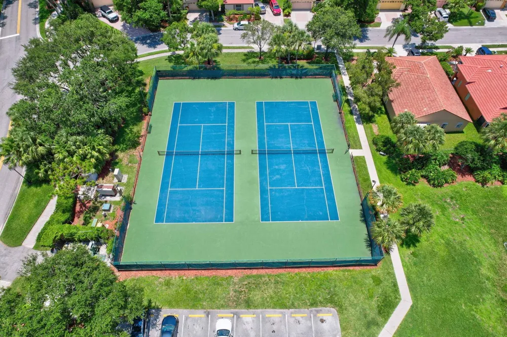 1020 Via Jardin Riviera Beach, FL 33418