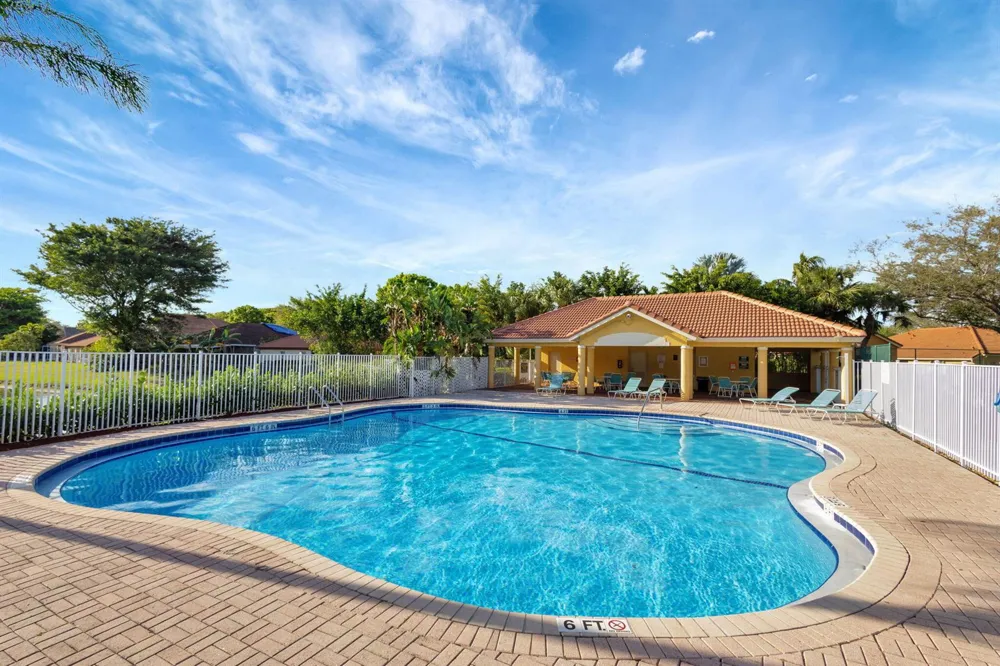 1020 Via Jardin Riviera Beach, FL 33418