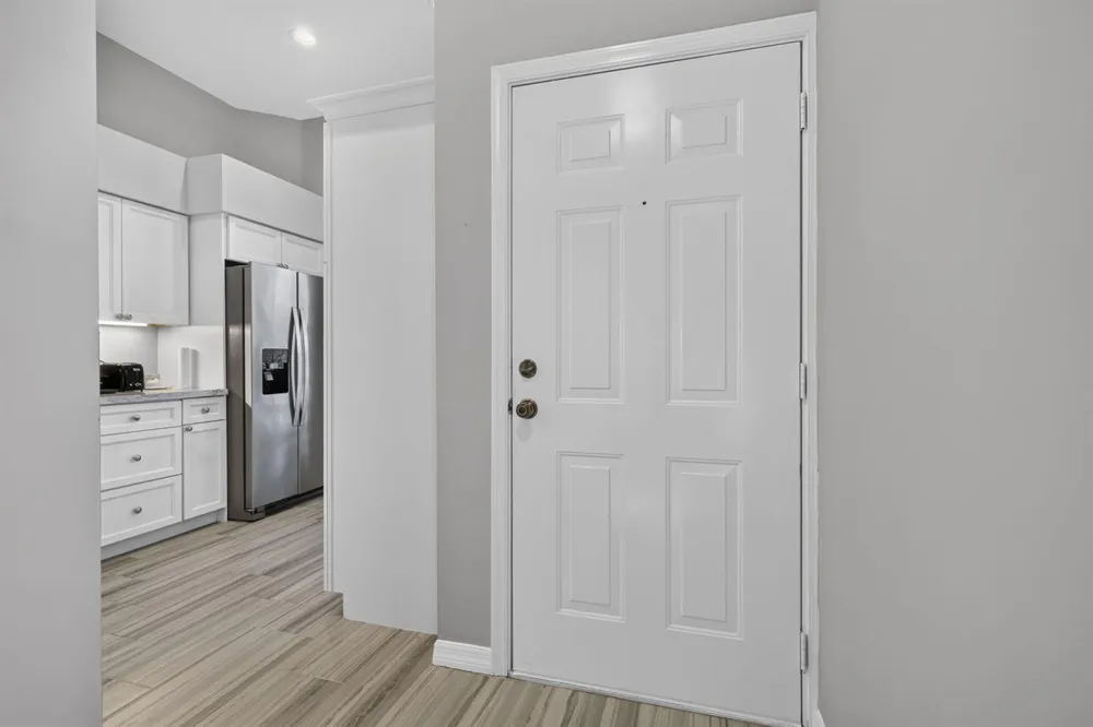1020 Via Jardin Riviera Beach, FL 33418