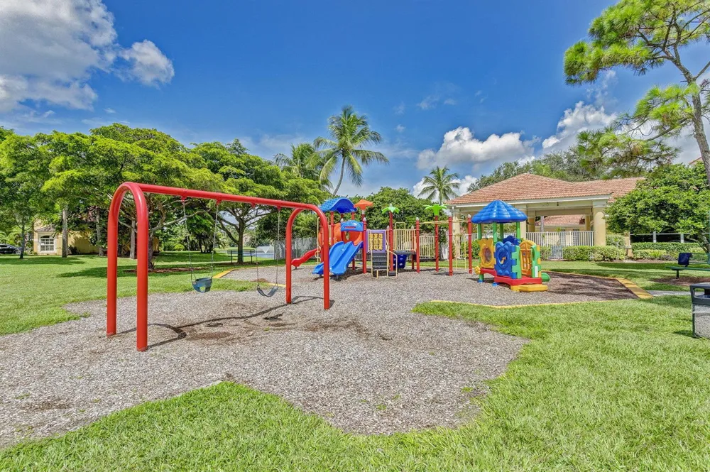 1020 Via Jardin Riviera Beach, FL 33418