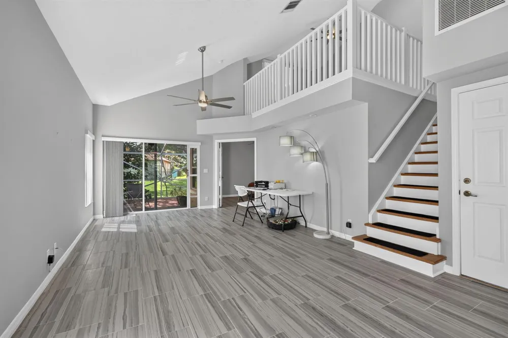1020 Via Jardin Riviera Beach, FL 33418
