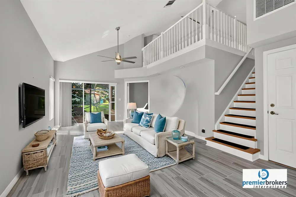 1020 Via Jardin Riviera Beach, FL 33418