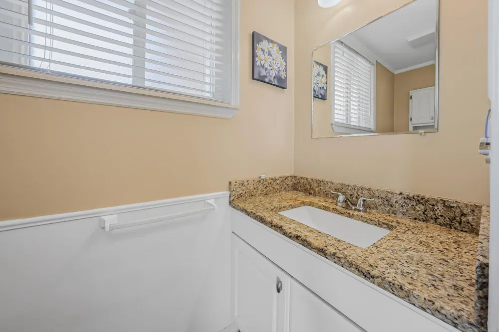 37352 Mario Drive Sterling Heights City, MI 48312