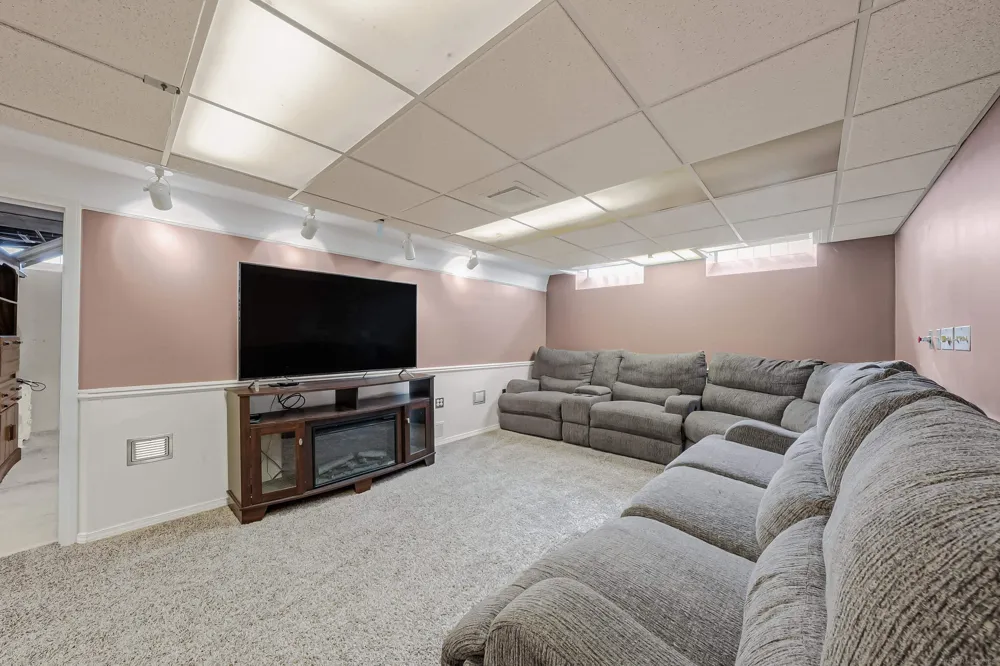 37352 Mario Drive Sterling Heights City, MI 48312