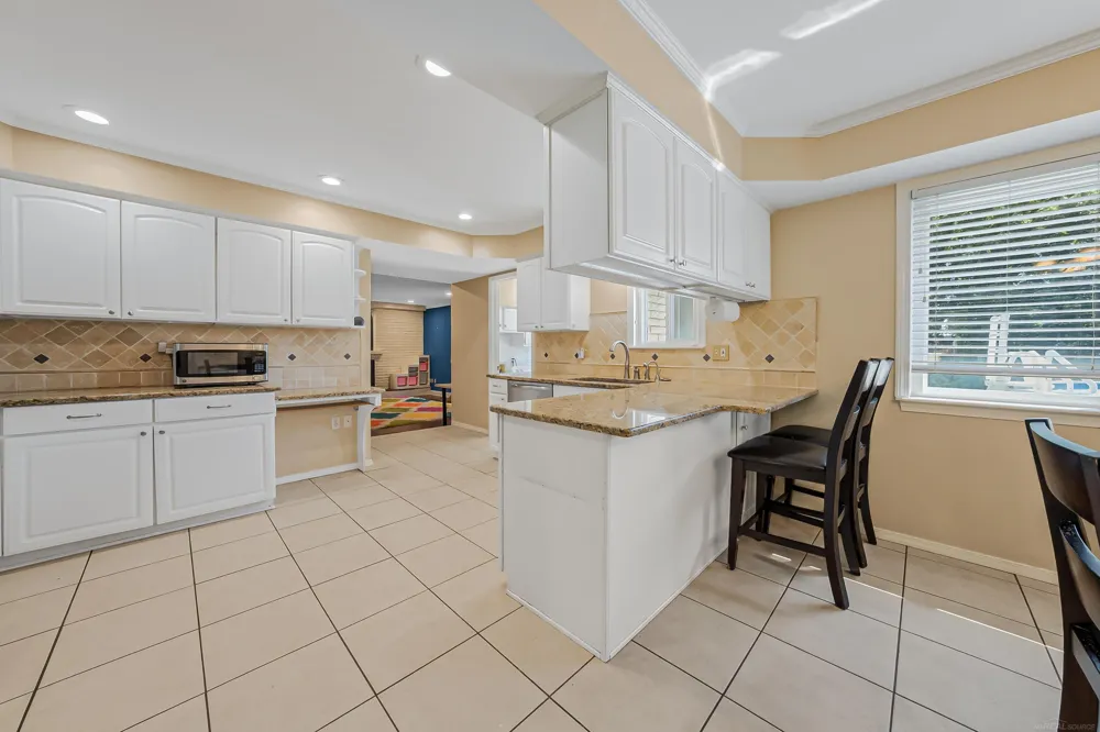 37352 Mario Drive Sterling Heights City, MI 48312