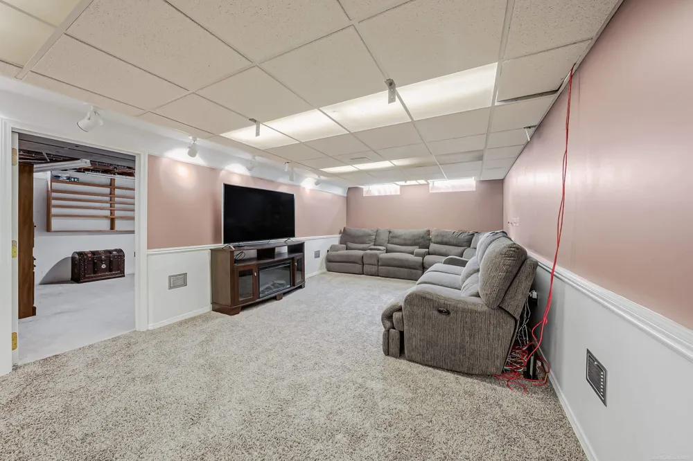 37352 Mario Drive Sterling Heights City, MI 48312