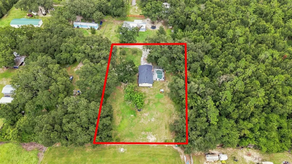 3812 REVEREND DAR DAR DRIVE Plant City, FL 33565