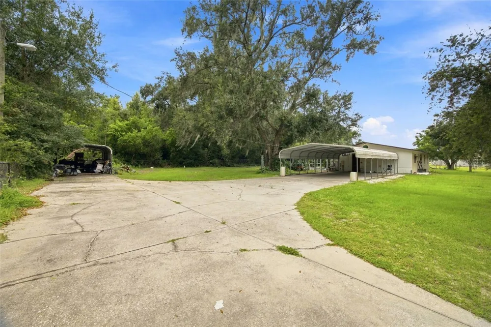 3812 REVEREND DAR DAR DRIVE Plant City, FL 33565